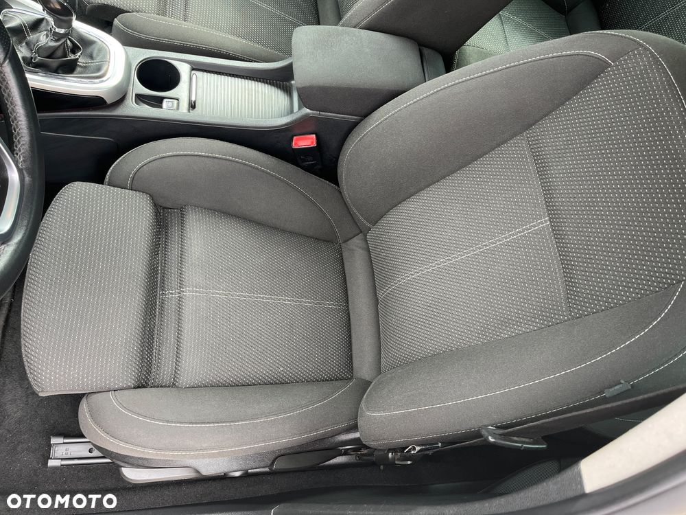 Opel Astra 1.4 T Sport S&S EU6 - 11