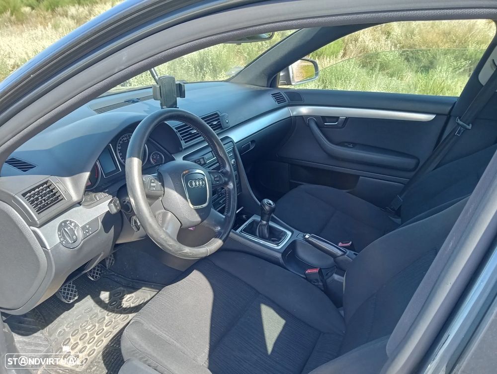 Audi A4 Avant 2.0 TDi S-line - 5