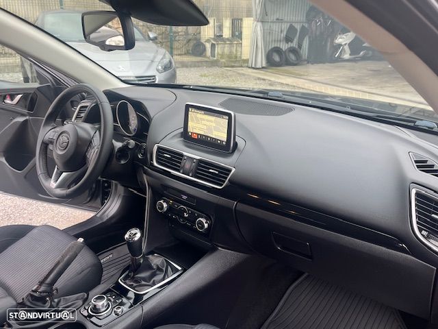 Mazda 3 1.5 Sky-D Evolve HS Navi - 15