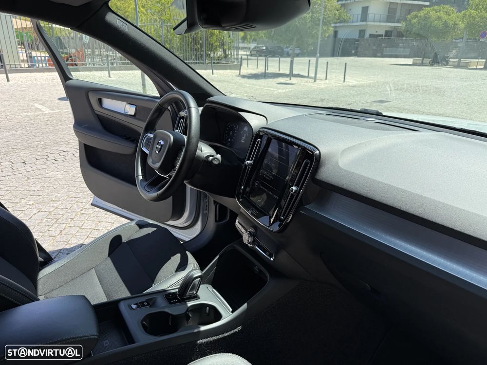 Volvo XC 40 T5 Twin Engine DKG Momentum Pro - 8