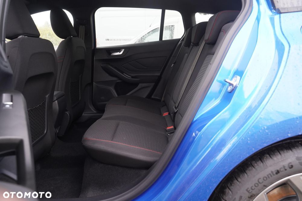 Ford Focus 1.0 EcoBoost mHEV ST-Line X - 9