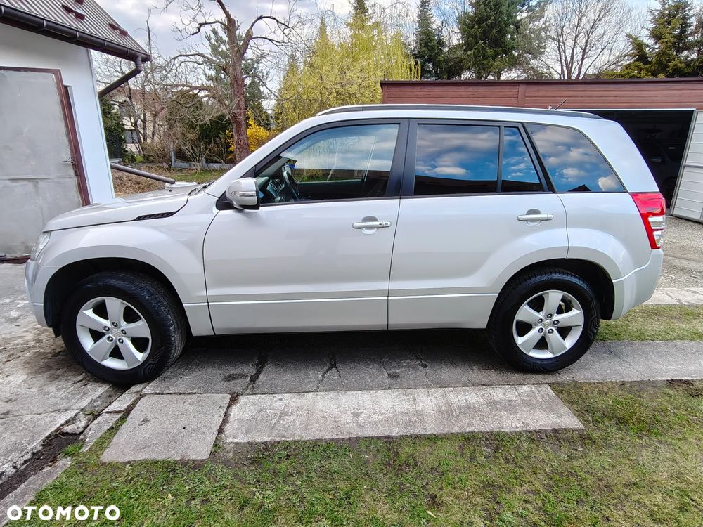 Suzuki Grand Vitara 2.4 Premium - 2