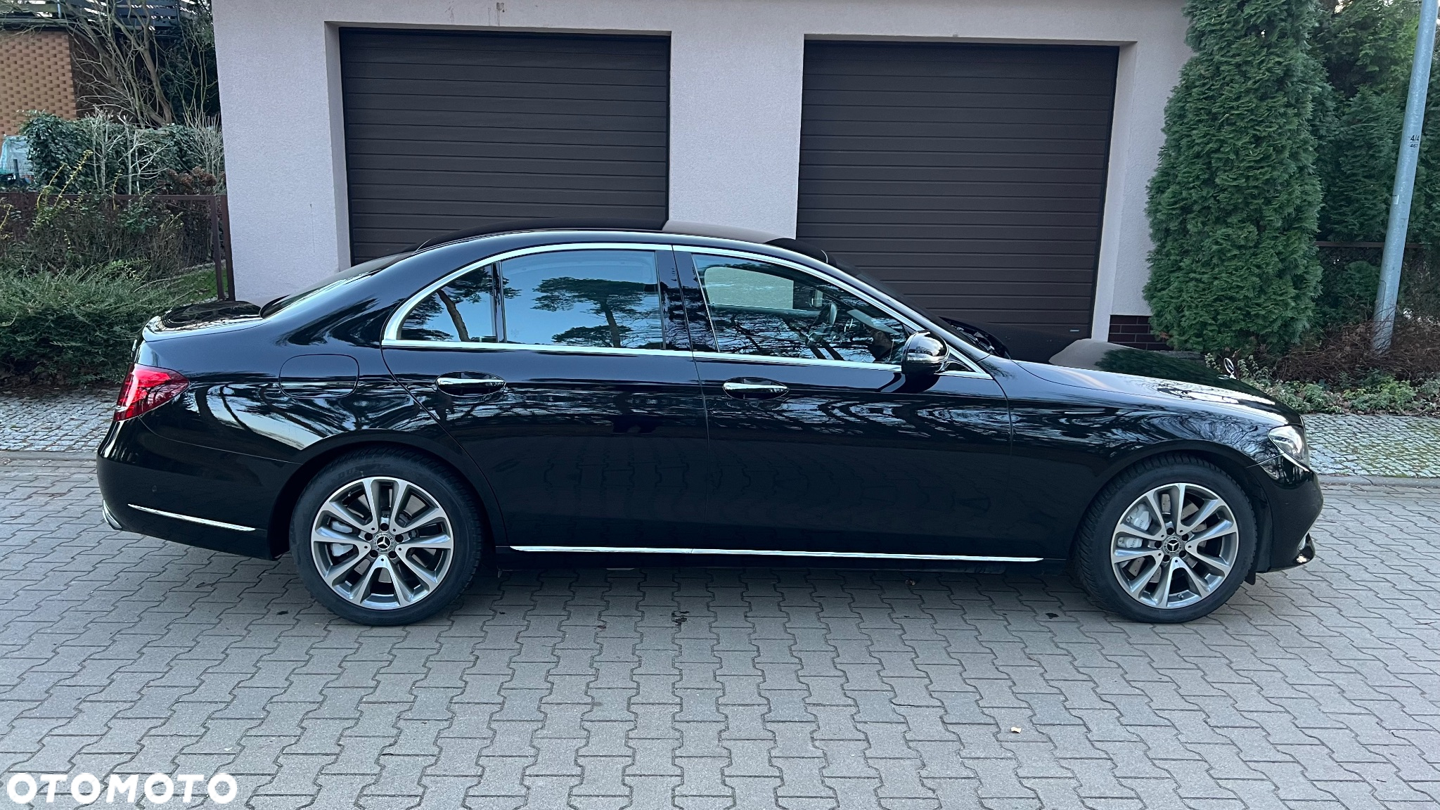 Mercedes-Benz Klasa E 400 4-Matic 9G-TRONIC - 8