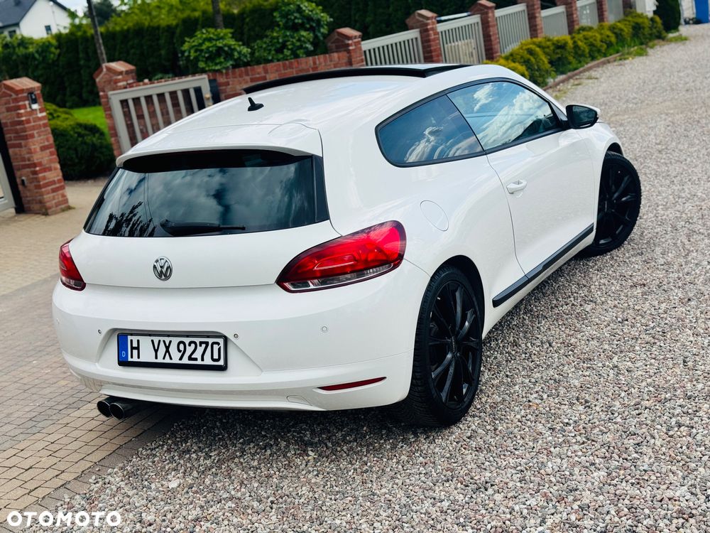 Volkswagen Scirocco 1.4 TSI DSG GTS - 25