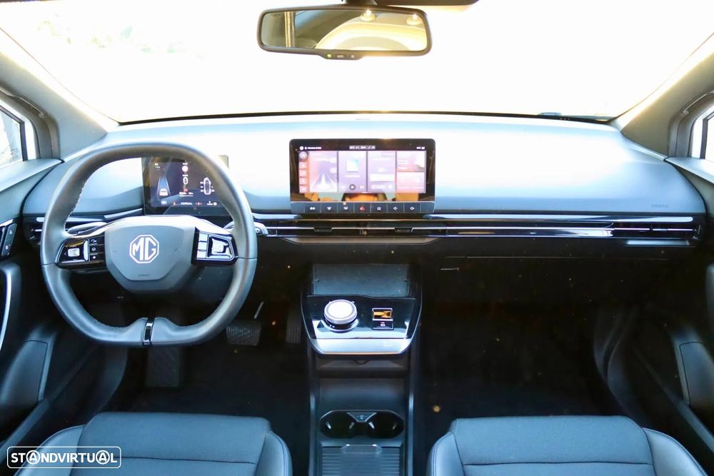 MG MG4 64 kWh Luxury - 5