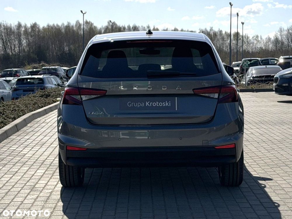 Skoda Fabia 1.0 TSI Selection DSG - 5