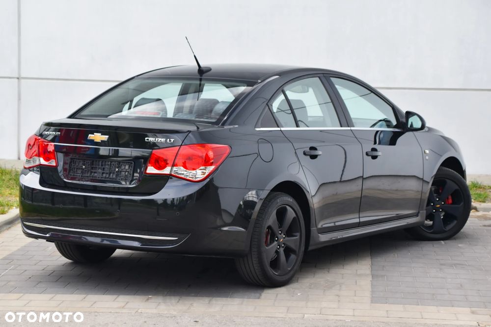 Chevrolet Cruze 1.8 LT+ - 30