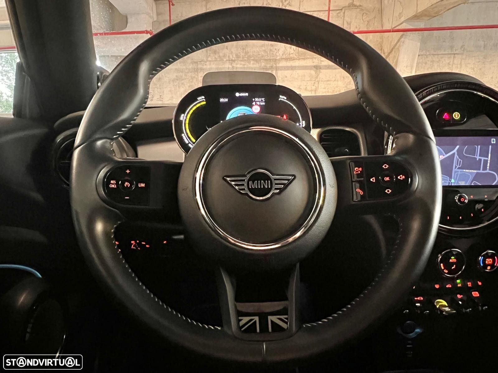 MINI 3 Portas Cooper SE Yours - 11
