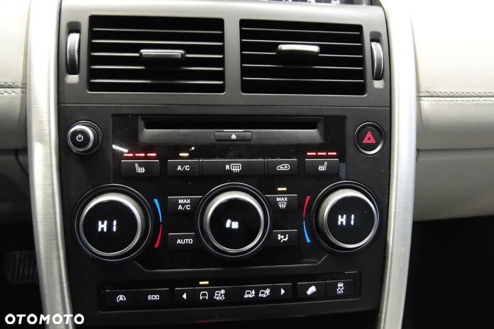 Land Rover Discovery Sport - 26