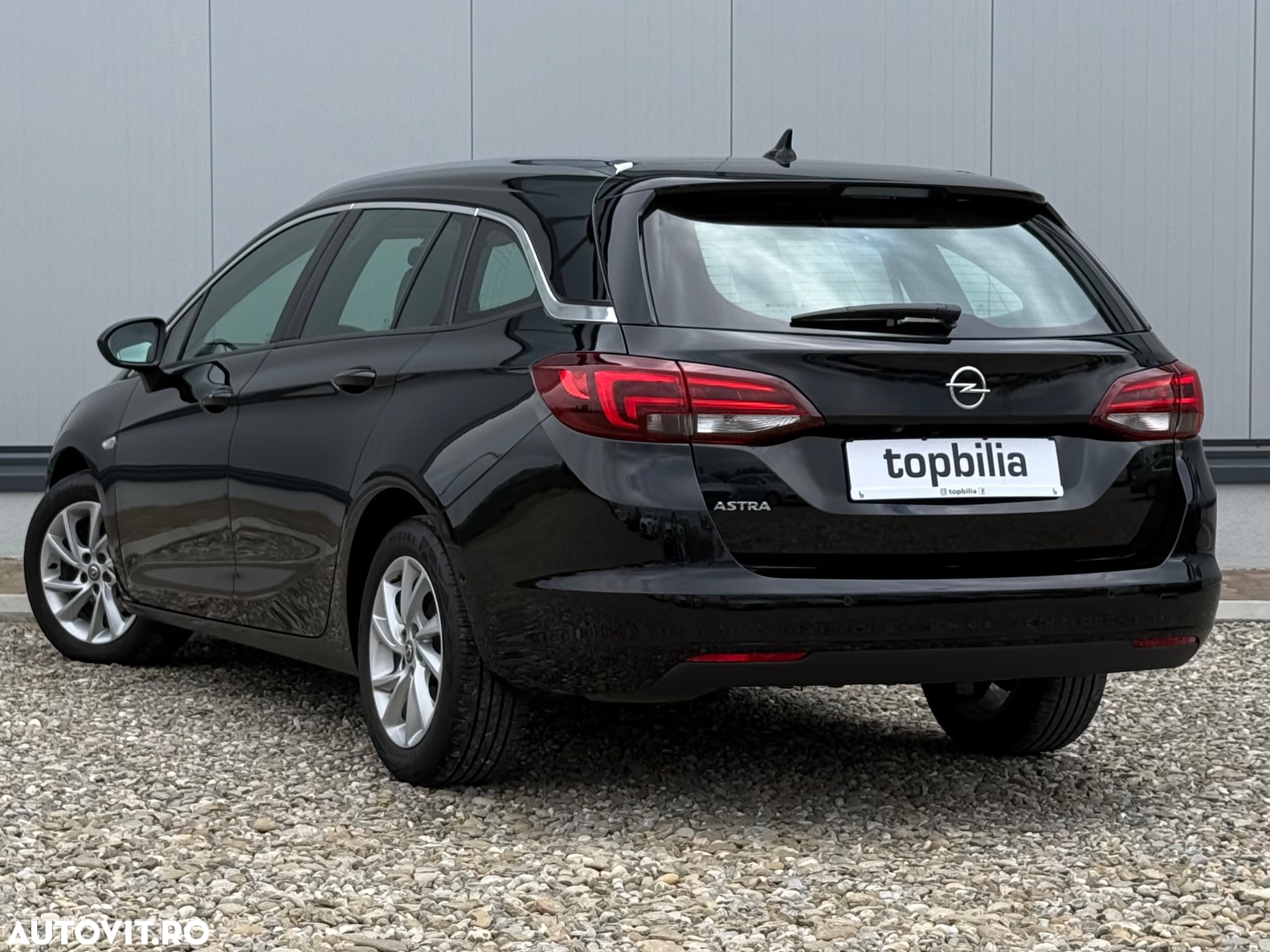 Opel Astra 1.5 D Start/Stop Sports Tourer Business Elegance - 4