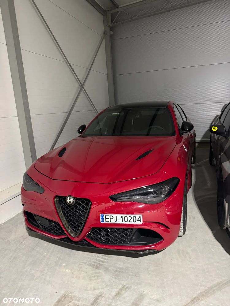 Alfa Romeo Giulia 2.9 Bi Turbo V6 Quadrifoglio - 2