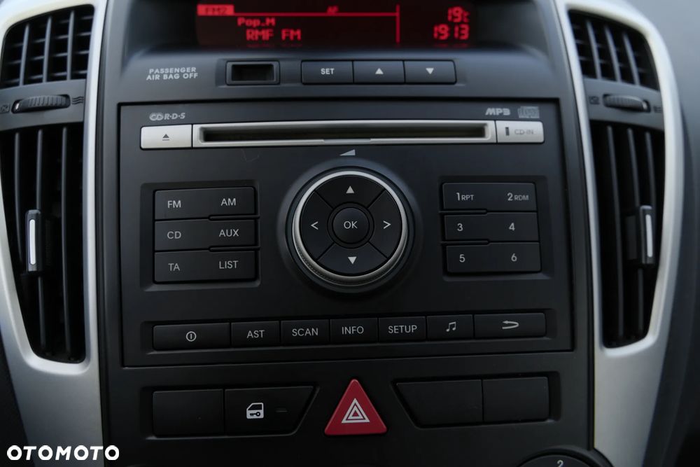 Kia Ceed 1.6 Crdi Comfort - 23