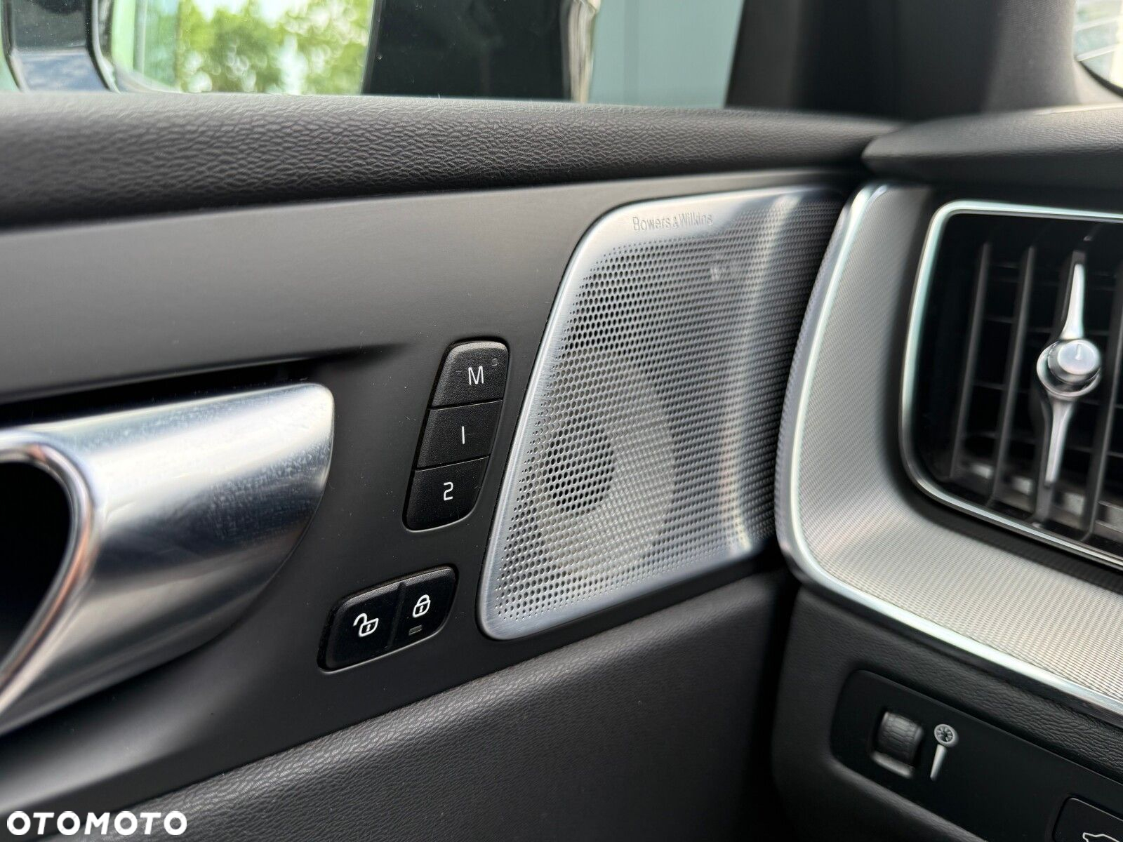 Volvo XC 60 - 24