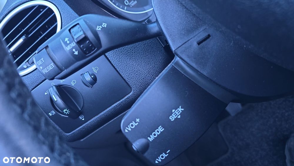 Ford Focus 1.6 16V Fun X - 35