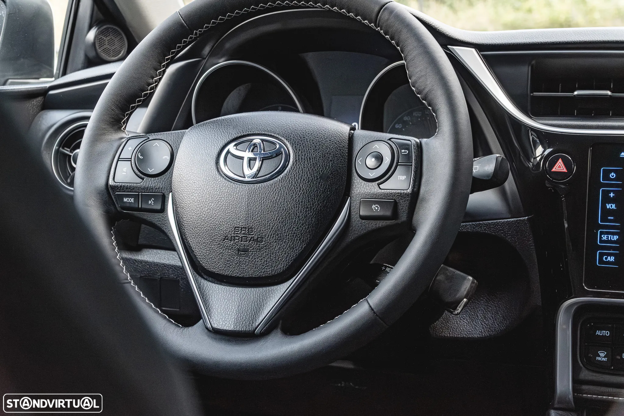Toyota Auris Touring Sports 1.4 D-4D Com+P.Sport - 13