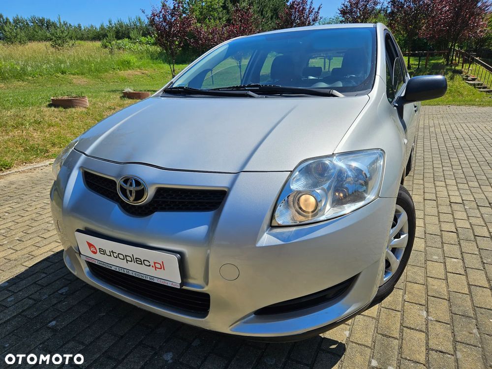Toyota Auris 1.33 VVT-i Luna - 1