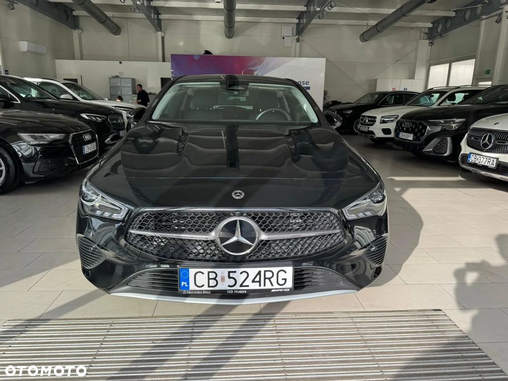Mercedes-Benz CLA 180 d Progressive 8G-DCT - 3