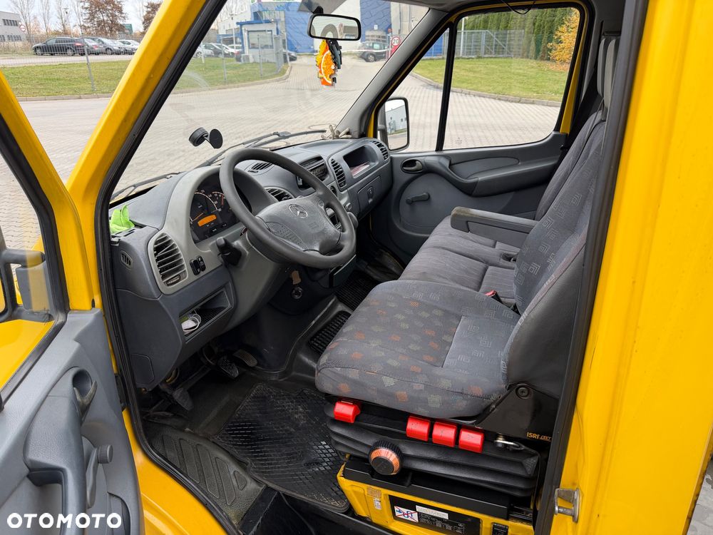 Mercedes-Benz Sprinter 308 - 13