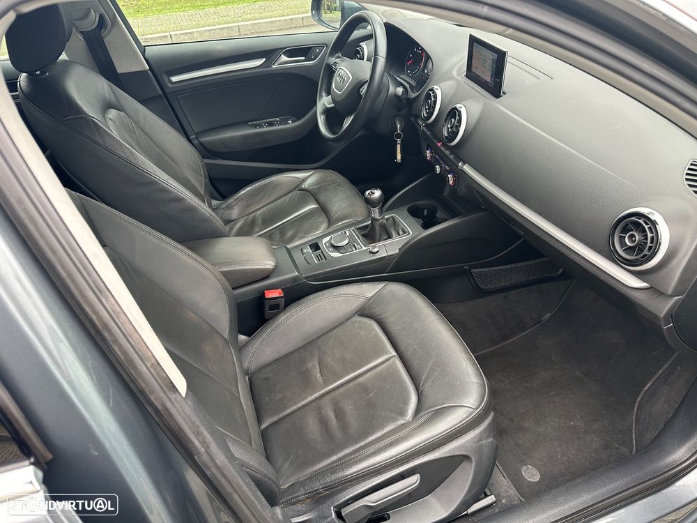 Audi A3 Sportback 1.6 TDI ultra Attraction - 14