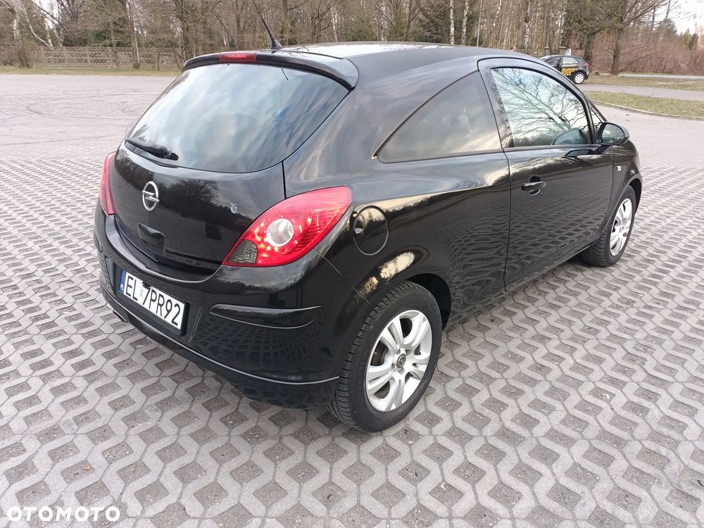 Opel Corsa 1.2 16V Edition - 5