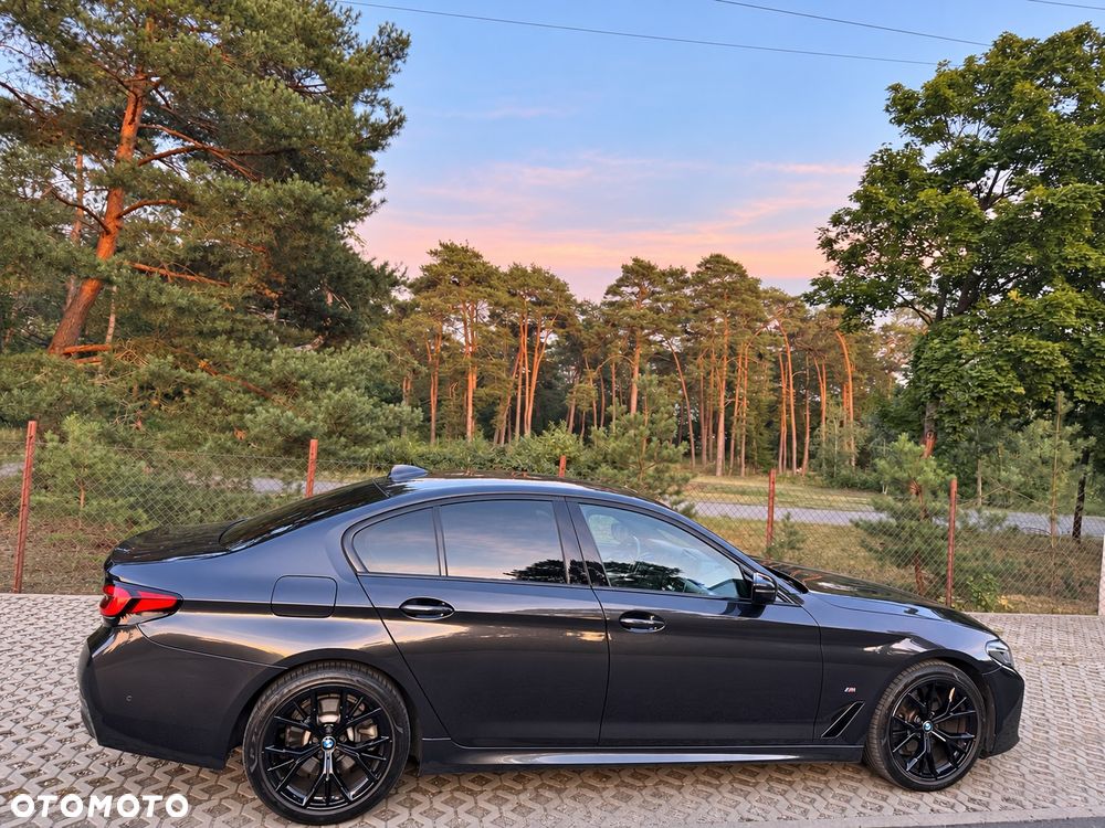 BMW Seria 5 520d xDrive MHEV M Sport sport - 2