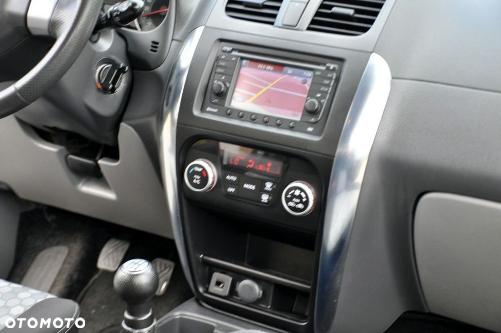 Suzuki SX4 - 27