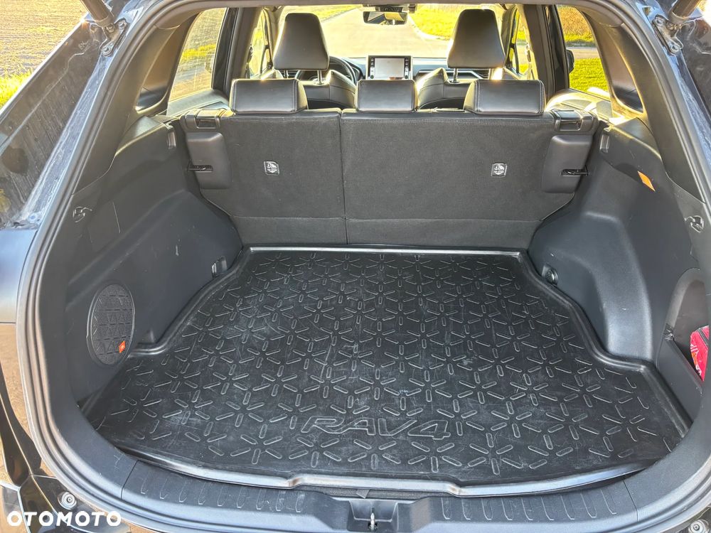 Toyota RAV4 2.5 Hybrid Black Edition by JBL 4x4 - 15