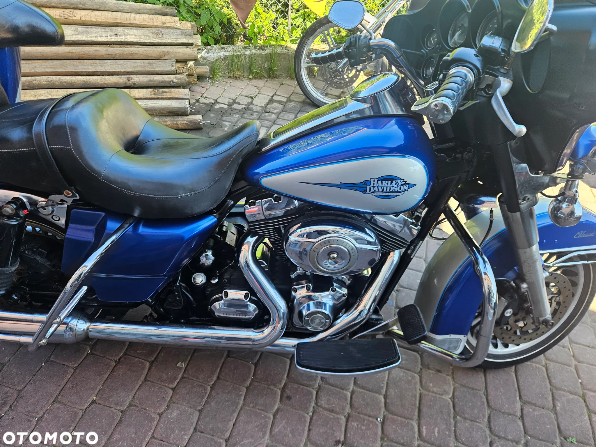 Harley-Davidson FLH Electra Glide - 30