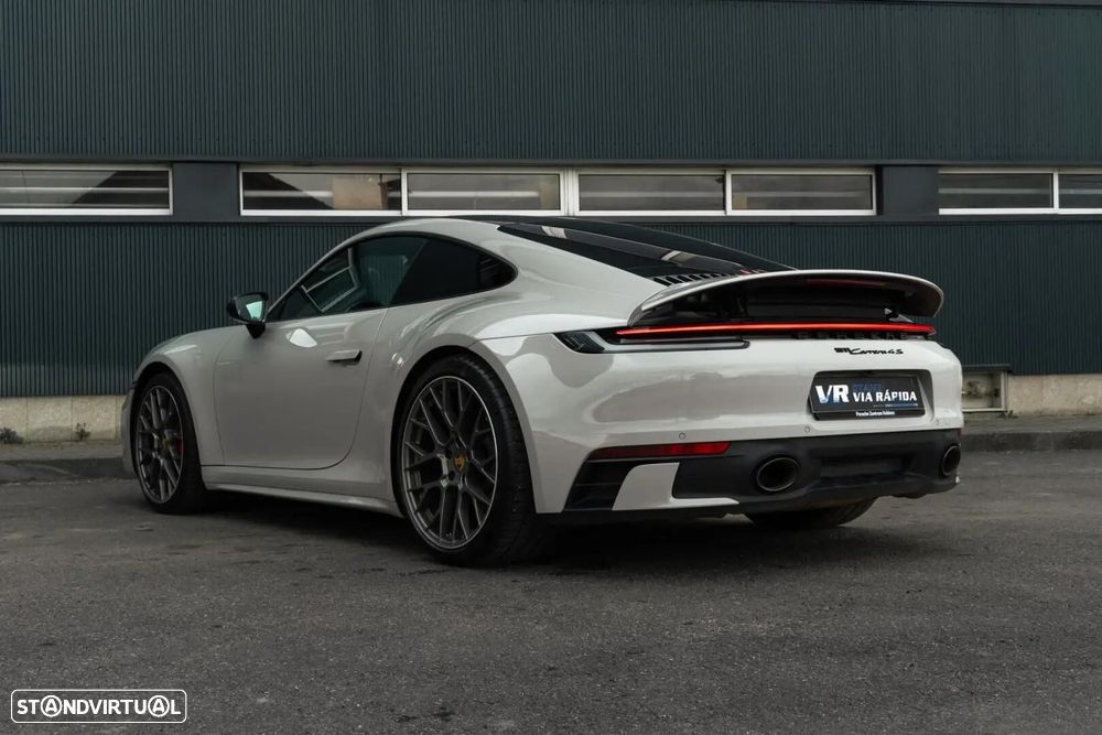 Porsche 911 (992) - 7
