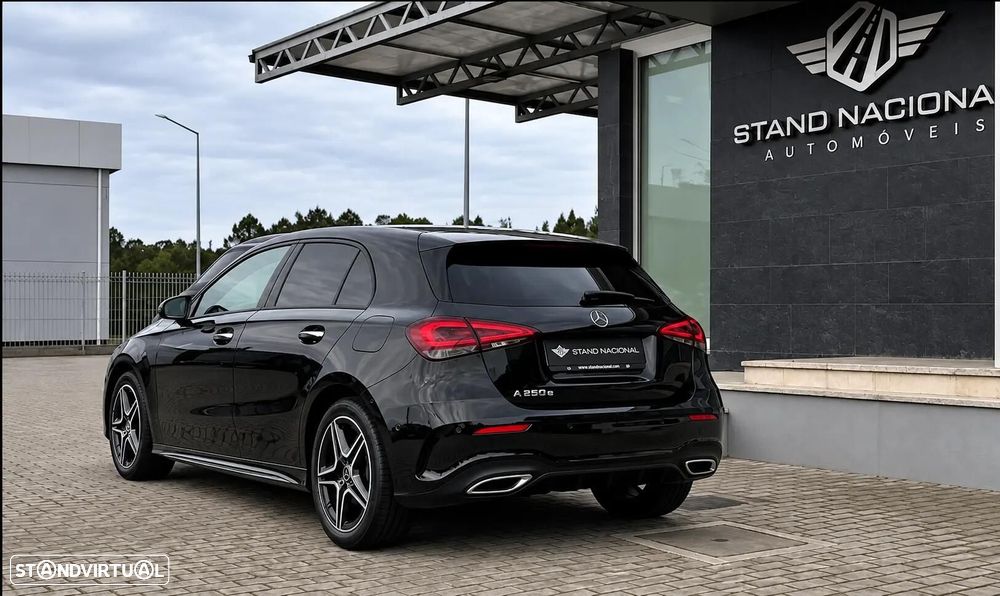 Mercedes-Benz A 250 e AMG Line - 6