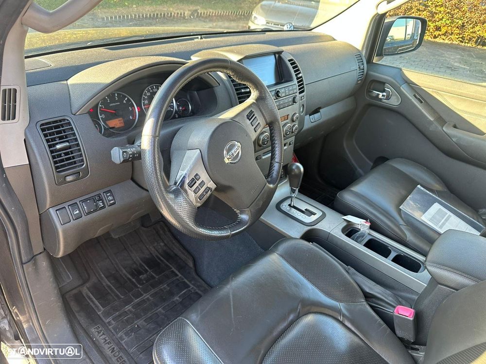 Nissan Pathfinder 2.5 dCi Aut. SE - 9