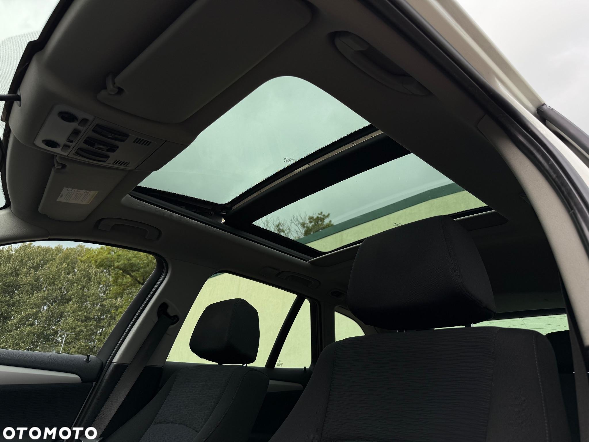 BMW X1 xDrive18d - 12