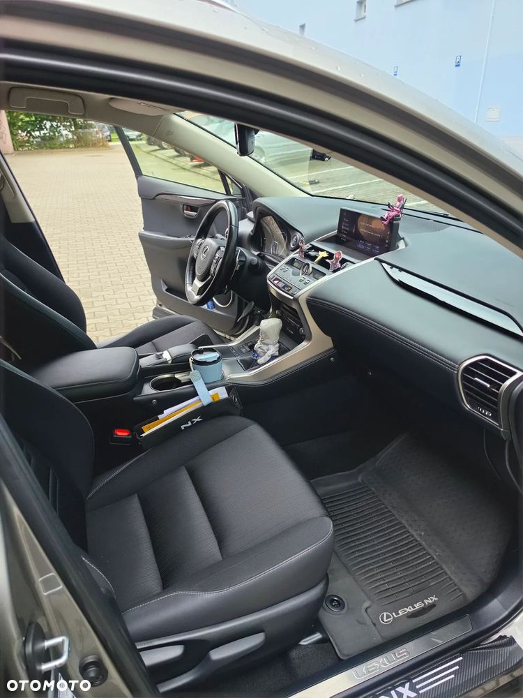 Lexus NX 300h Elegance AWD - 21