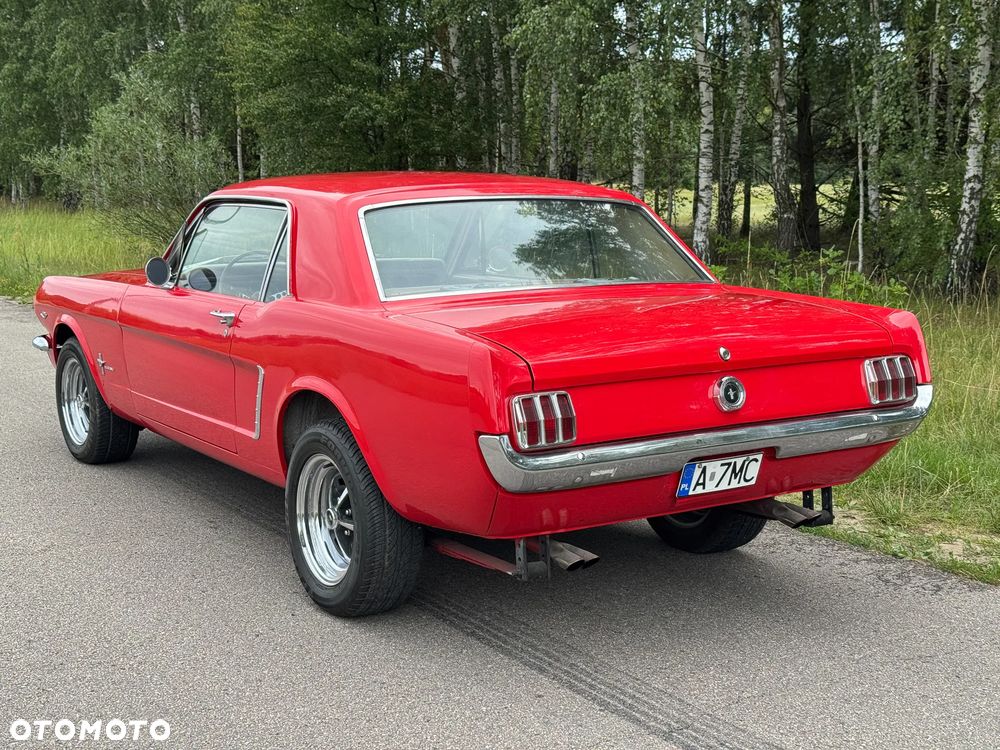 Ford Mustang - 11