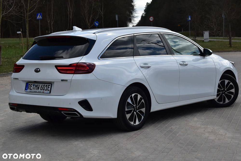 Kia Ceed 1.6 GDI DCT OPF Platinum Edition - 4