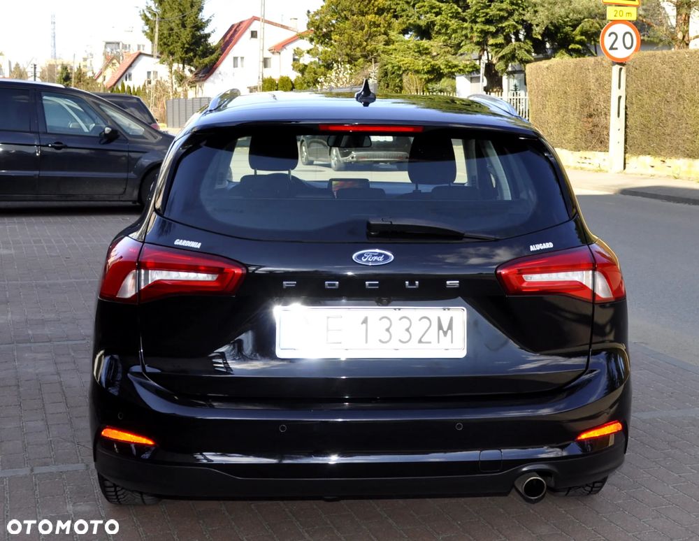 Ford Focus - 8