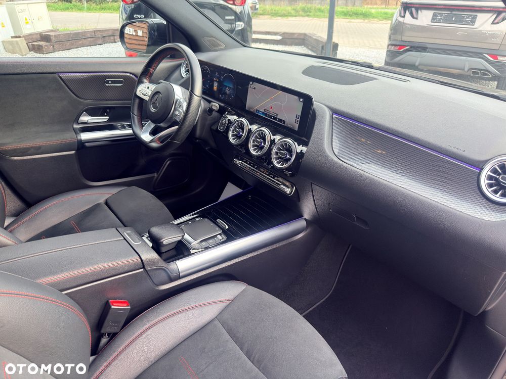 Mercedes-Benz GLA 200 d 8G-DCT AMG Line - 20