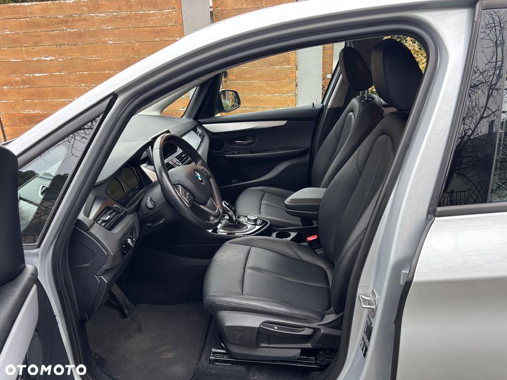 BMW Seria 2 218d Luxury Line sport - 9