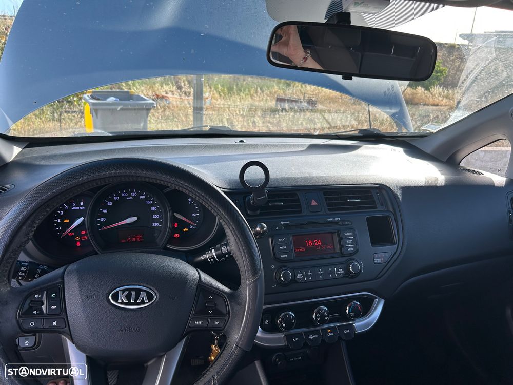 Kia Rio 1.1 CRDi - 6