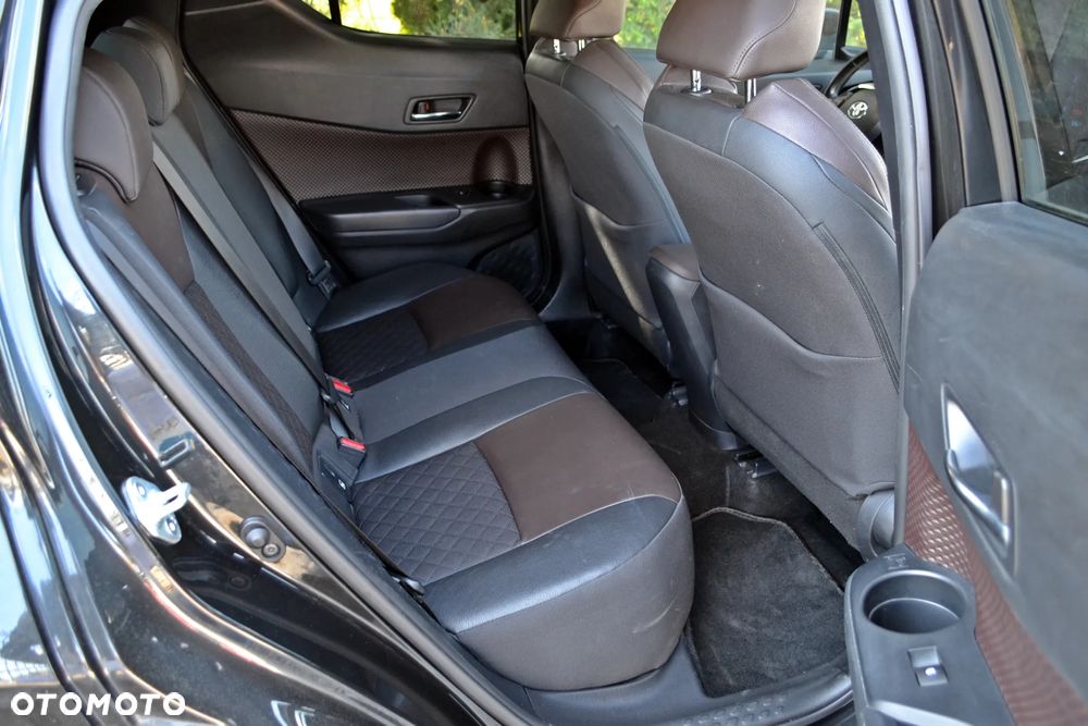 Toyota C-HR 1.2 Turbo Lounge - 24