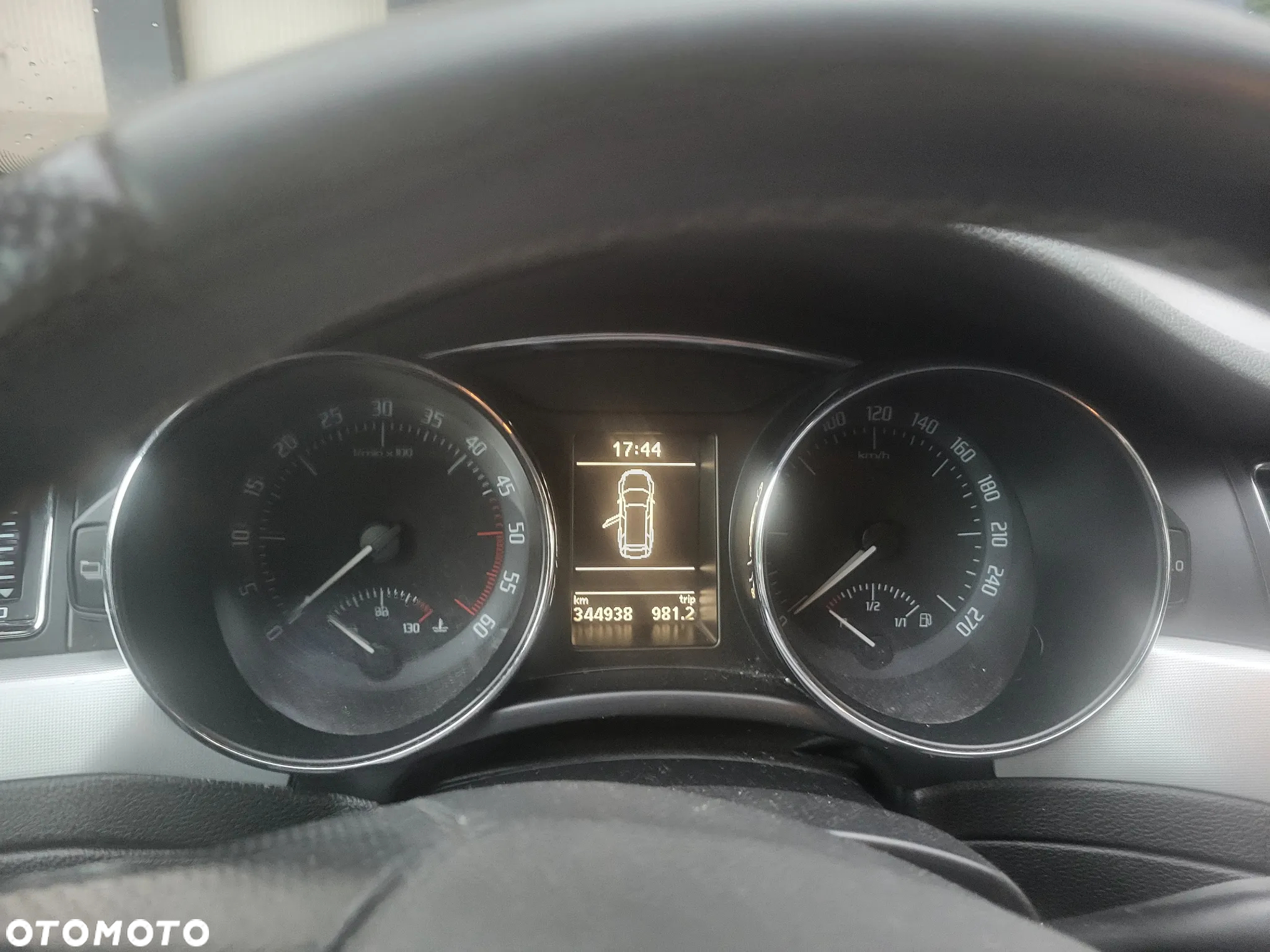 Skoda Superb 2.0 TDI Ambition - 13