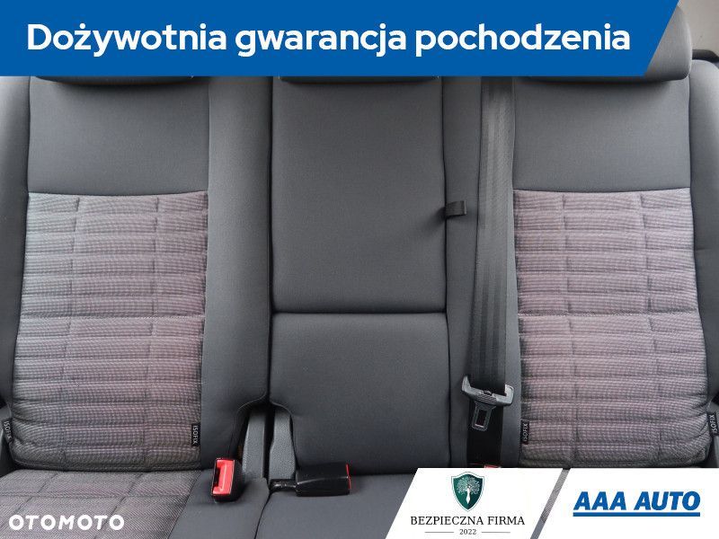 Volkswagen Golf Plus - 11