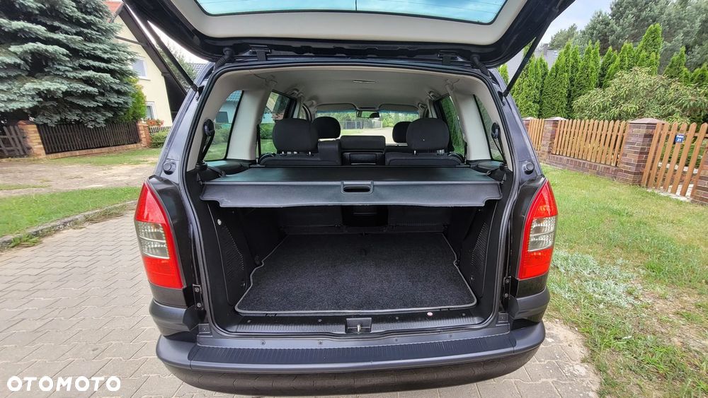 Opel Zafira 1.8 Elegance - 36