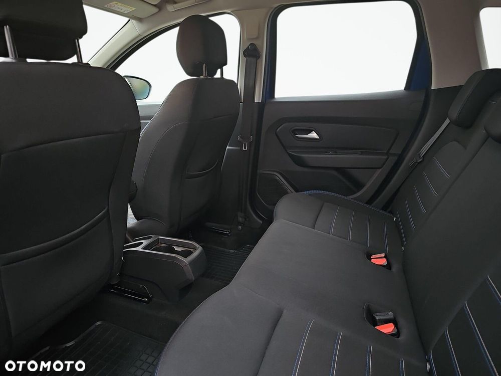 Dacia Duster 1.0 TCe SL Celebration - 13