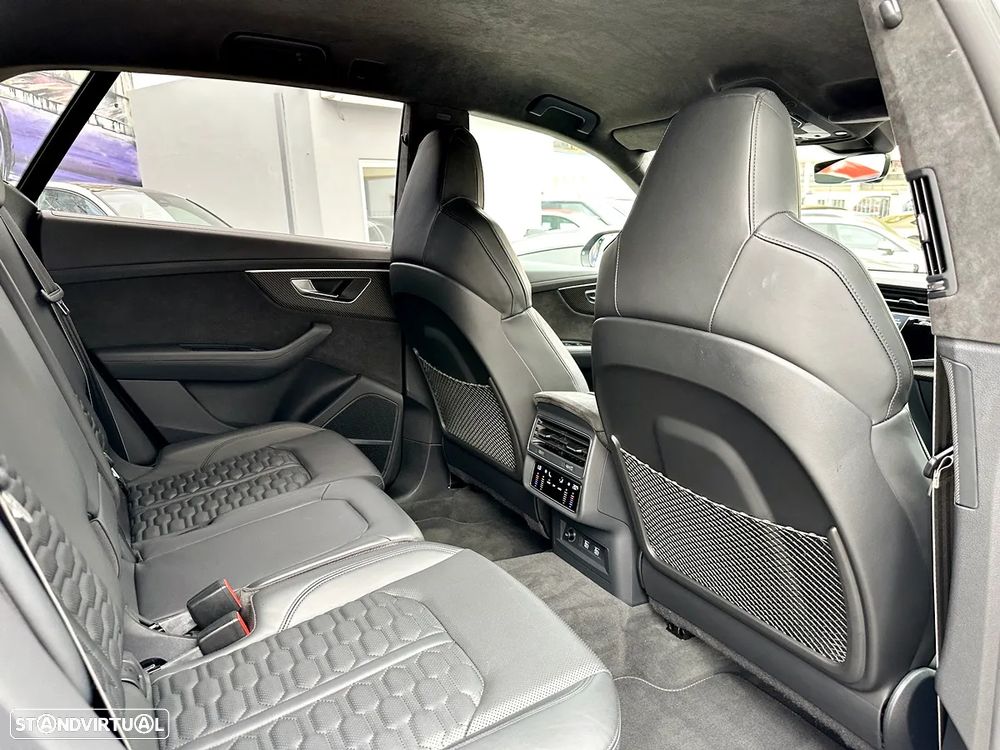 Audi RS Q8 4.0 TFSI quattro Tiptronic - 38