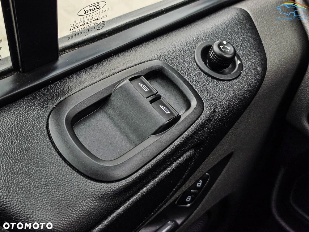 Ford Transit Custom - 23