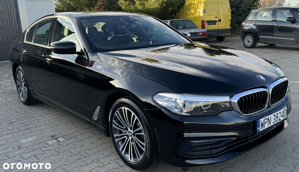 BMW Seria 5 530i Sport Line - 10