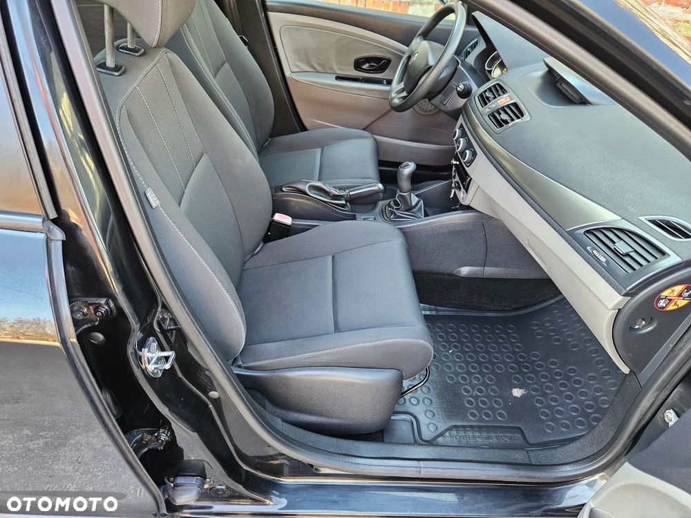 Renault Megane - 13