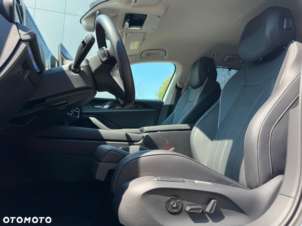 Volkswagen Passat - 10