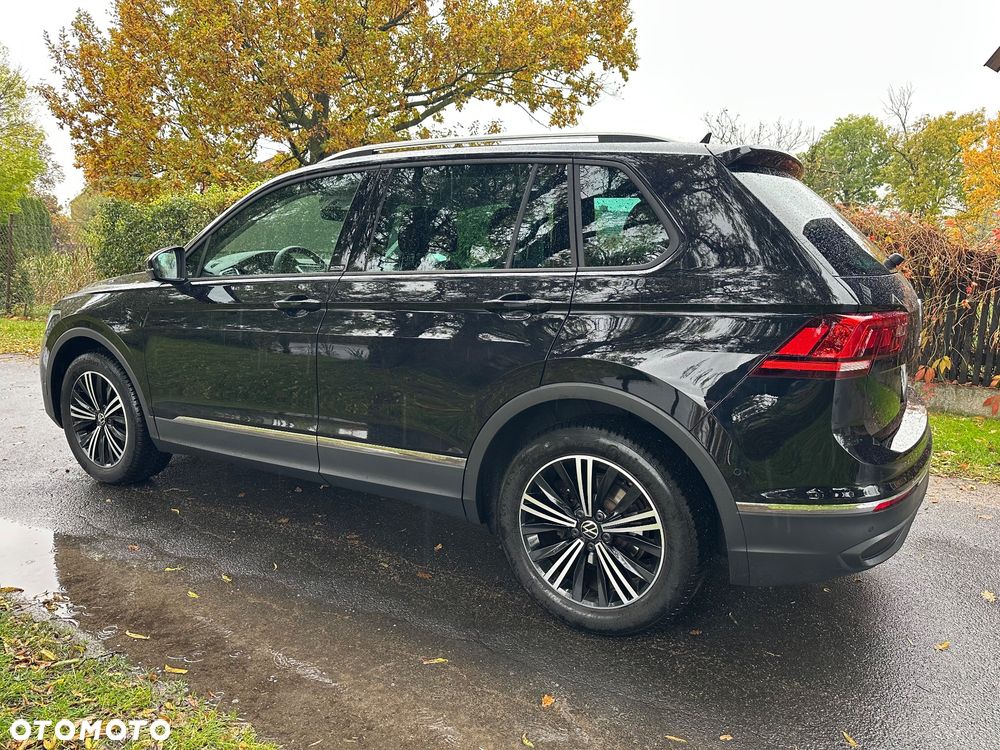 Volkswagen Tiguan - 4
